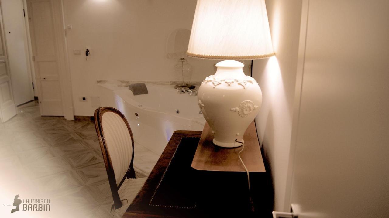 La Maison Barbin Taranto Bagian luar foto