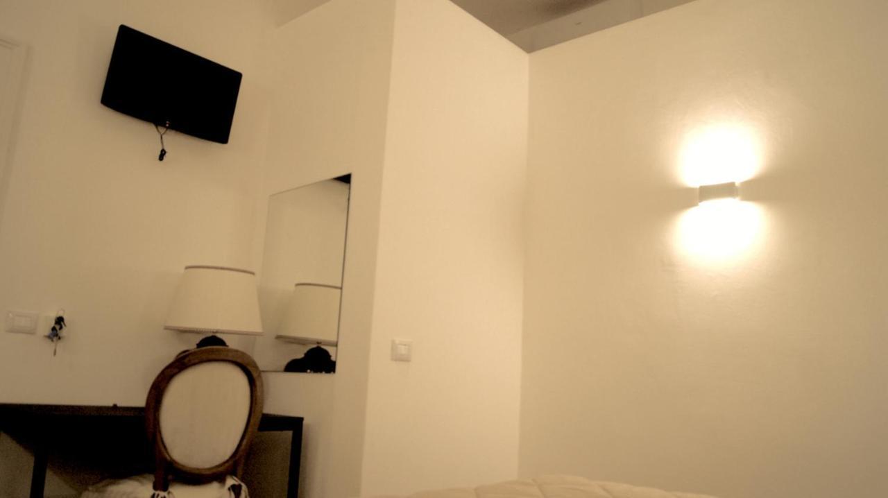 La Maison Barbin Taranto Bagian luar foto