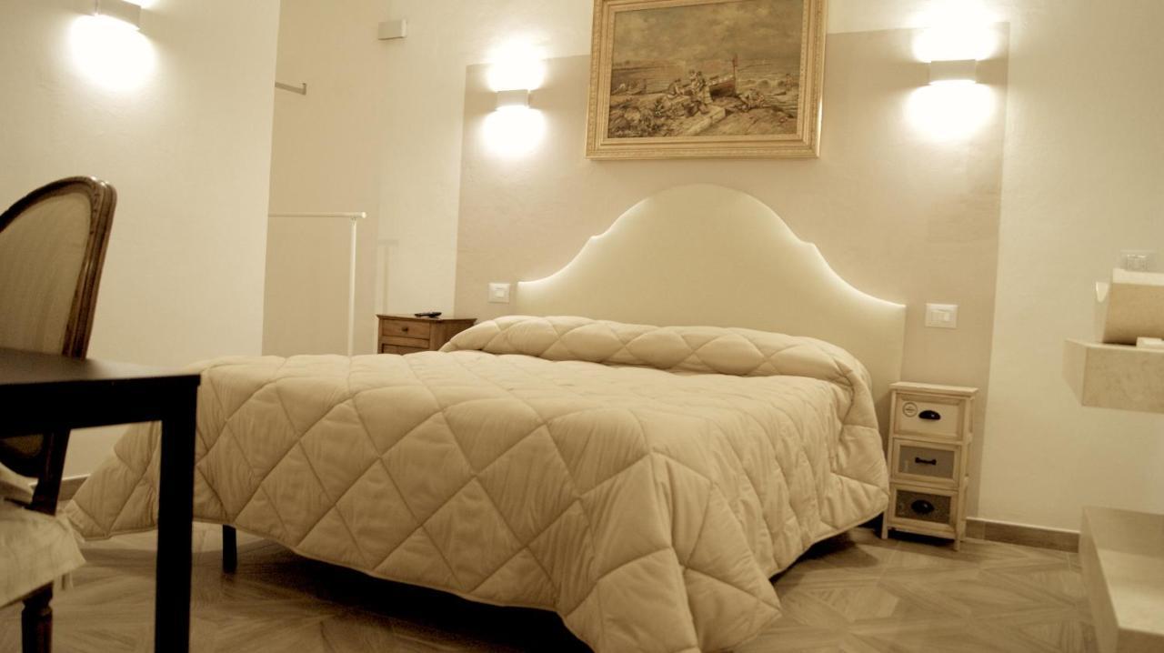La Maison Barbin Taranto Bagian luar foto