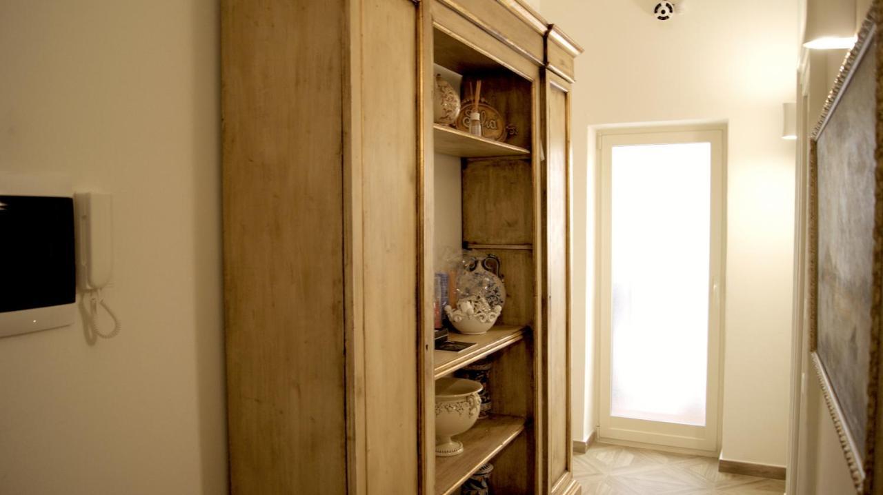 La Maison Barbin Taranto Bagian luar foto