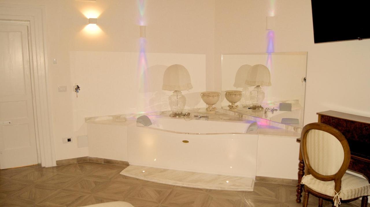 La Maison Barbin Taranto Bagian luar foto