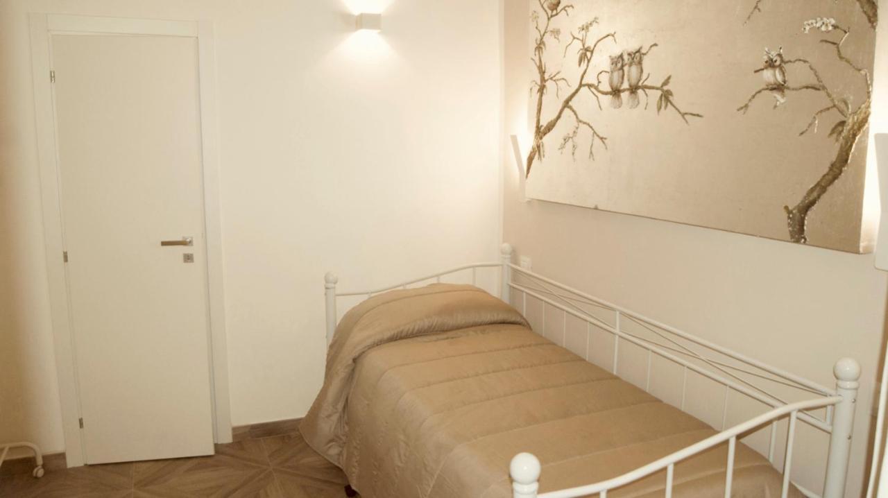 La Maison Barbin Taranto Bagian luar foto