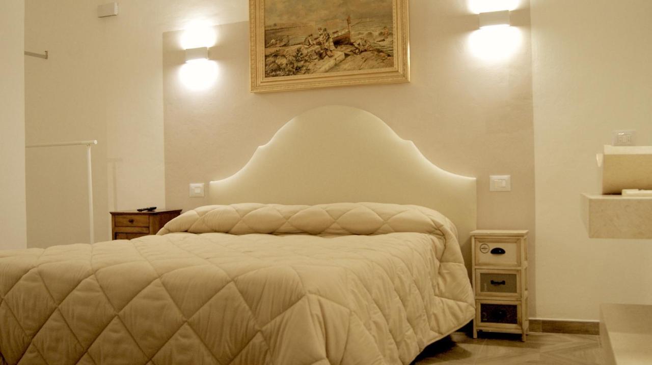 La Maison Barbin Taranto Bagian luar foto