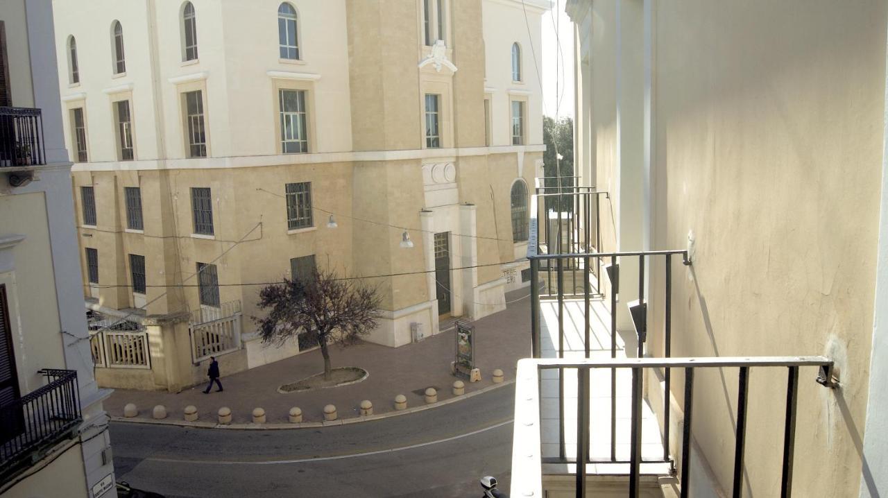 La Maison Barbin Taranto Bagian luar foto
