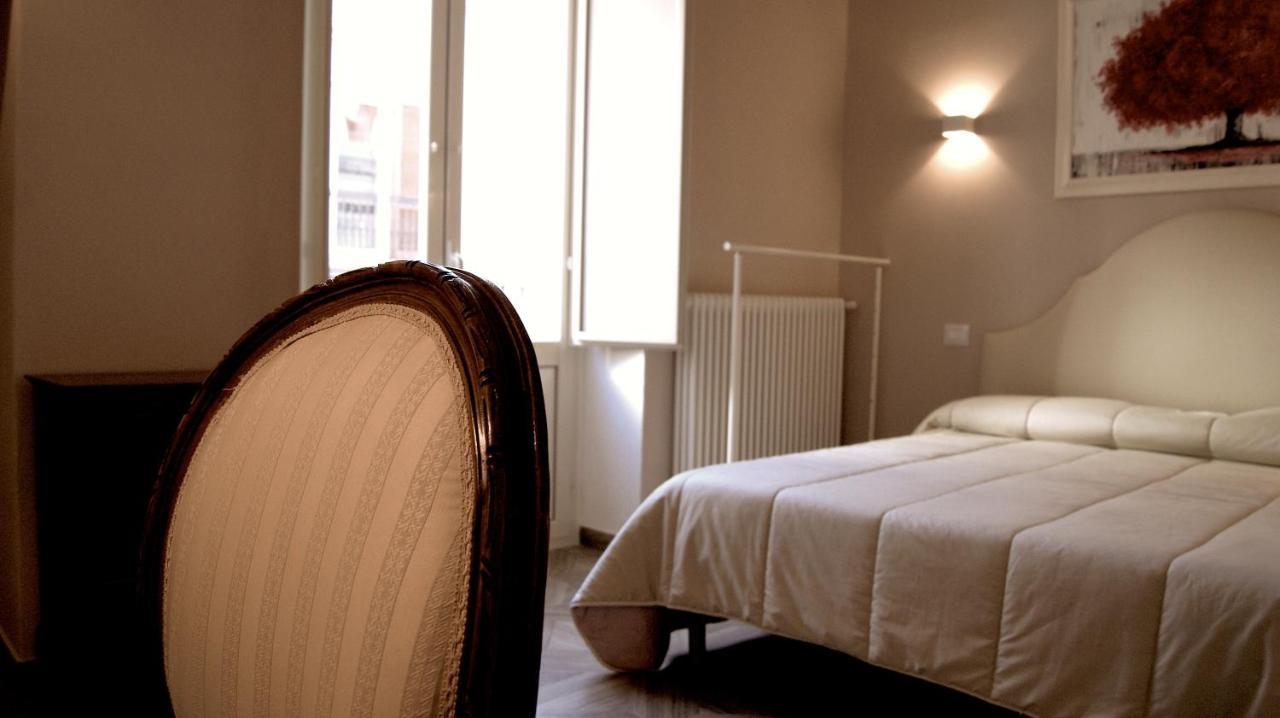 La Maison Barbin Taranto Bagian luar foto